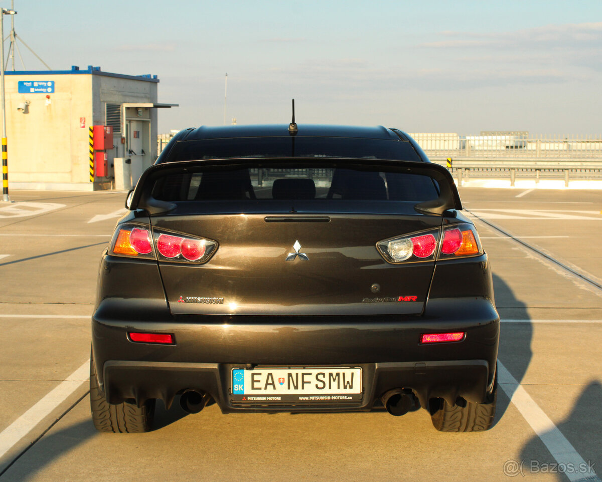 Mitsubishi Lancer EVO X 2.0 MIVEC Turbo 4WD TC-SST 4WD MR - 4