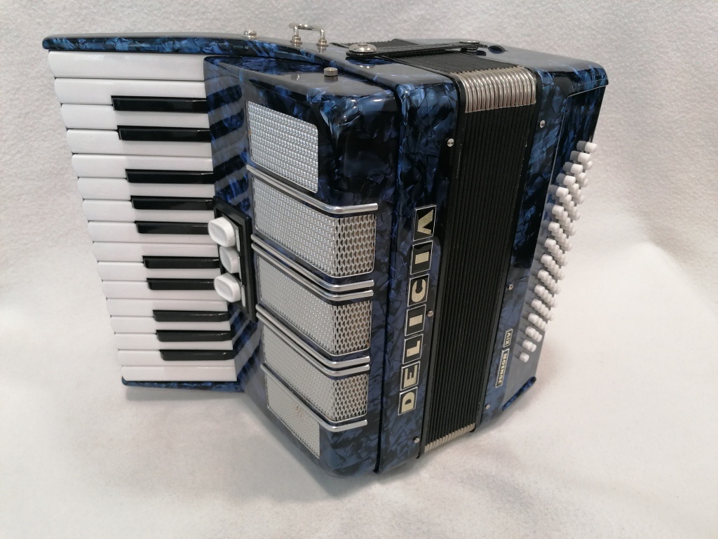 akordeon delicia junior 60 basovy - 4