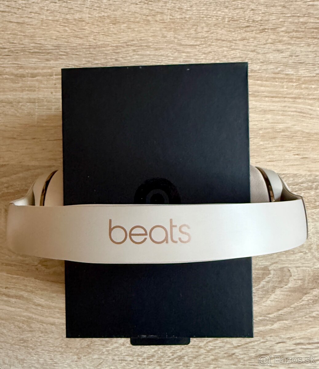 Beats Solo 3 Wireless Satin Gold - 4