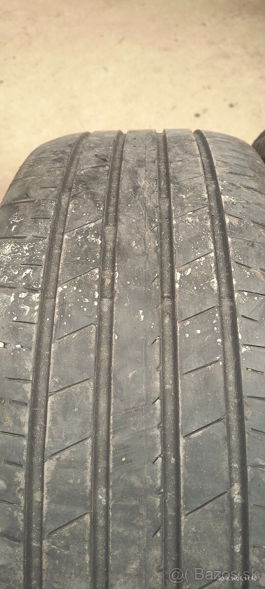 Bridgestone 225/45r19 - 4