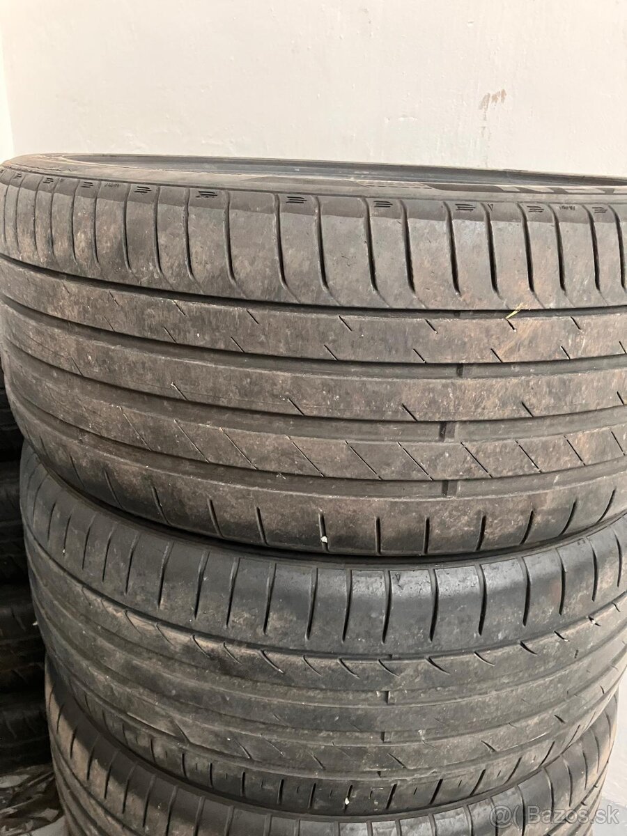 predam gumy 235/40 R19 - 4