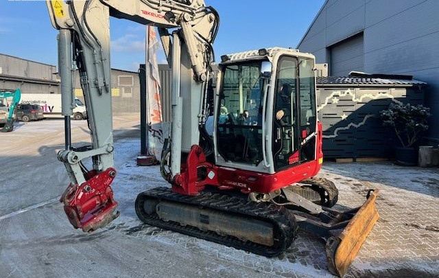 TAKEUCHI TB370 DIESEL - 4