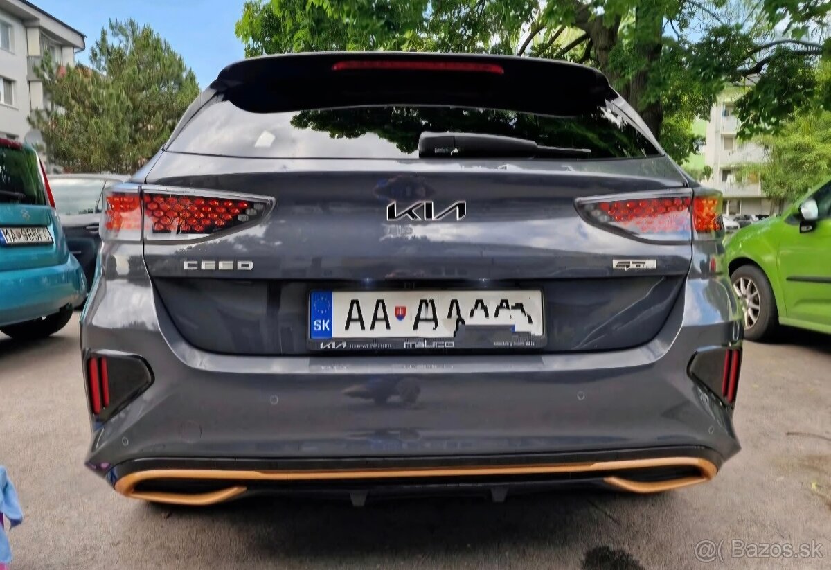 Kia nálepky na logo auta. - 4