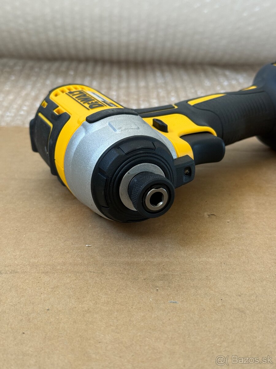 AKU razovy uťahovák Dewalt - 4