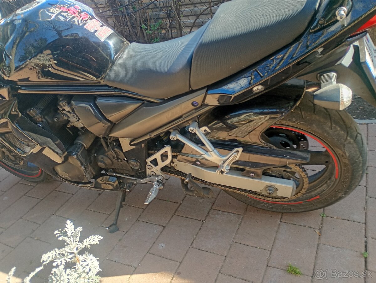 Suzuki - 4