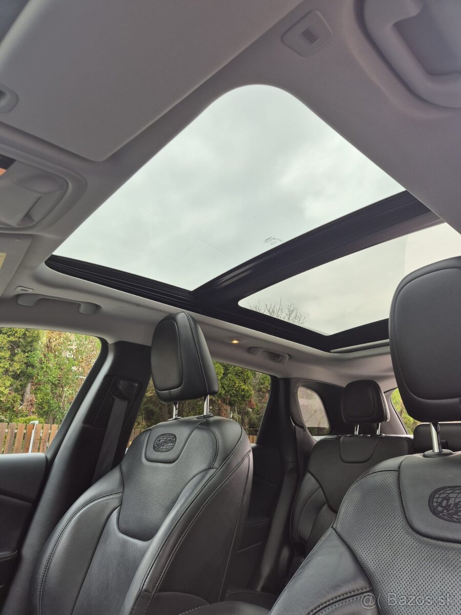Jeep Cheroke 2.2d 4x4 - 4