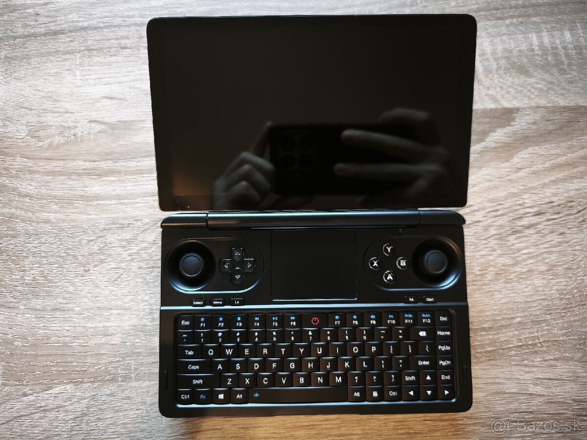 2025 GPD Win Mini 8840u 16/1tb - 4