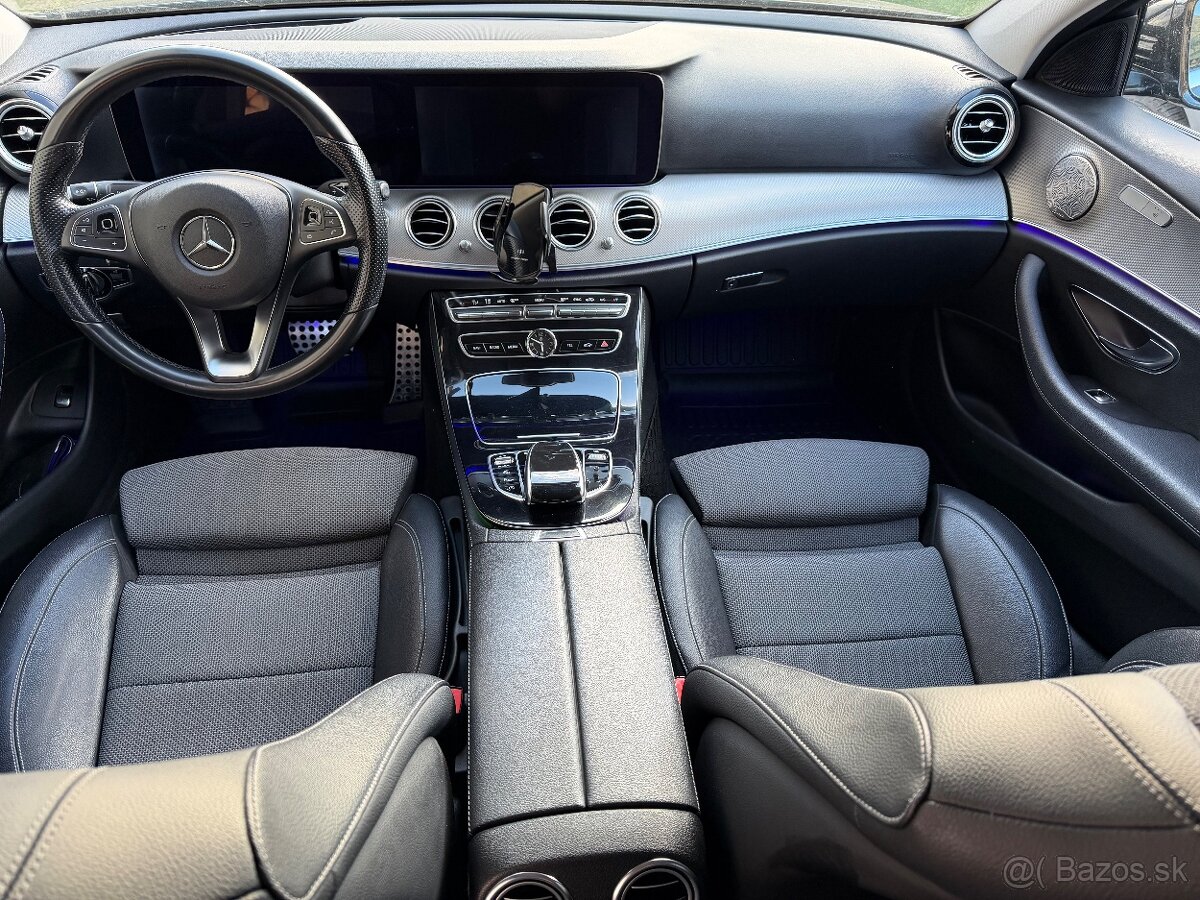 Mercedes Benz sedan E220d 4matic w213 - 4