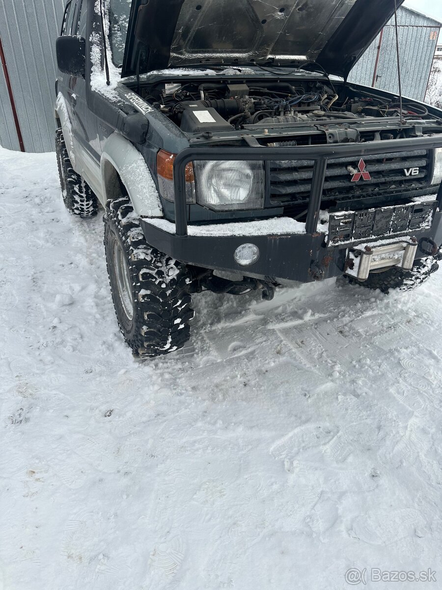 Mitsubushi Pajero 2 - 4