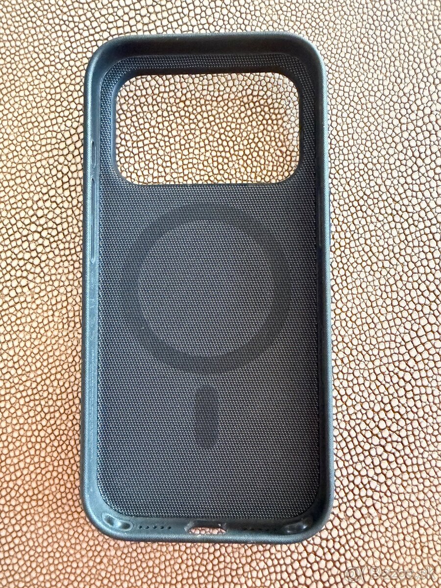 Kryt Pitaka + Apple Techwoven kryt - 4