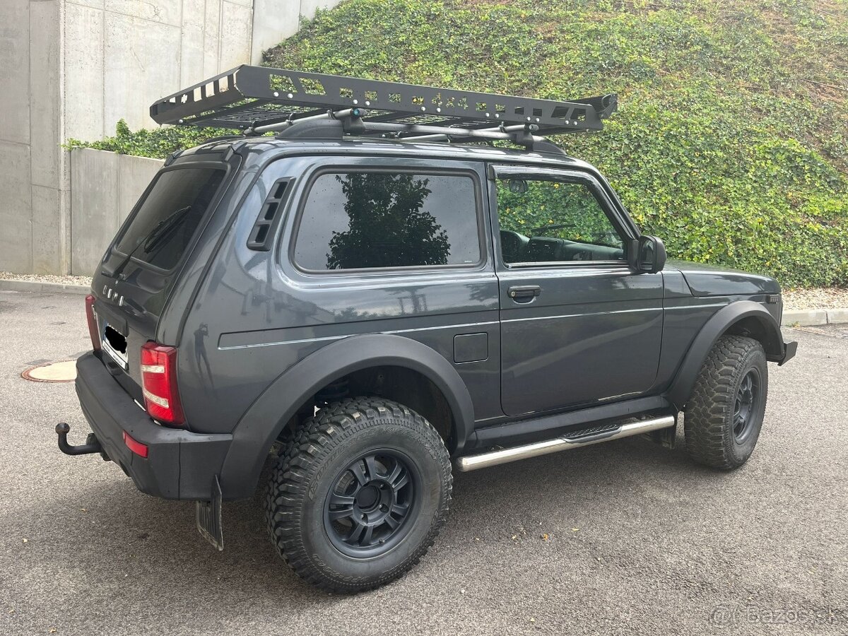 Lada Niva Bronto 1,7 4x4 - 4