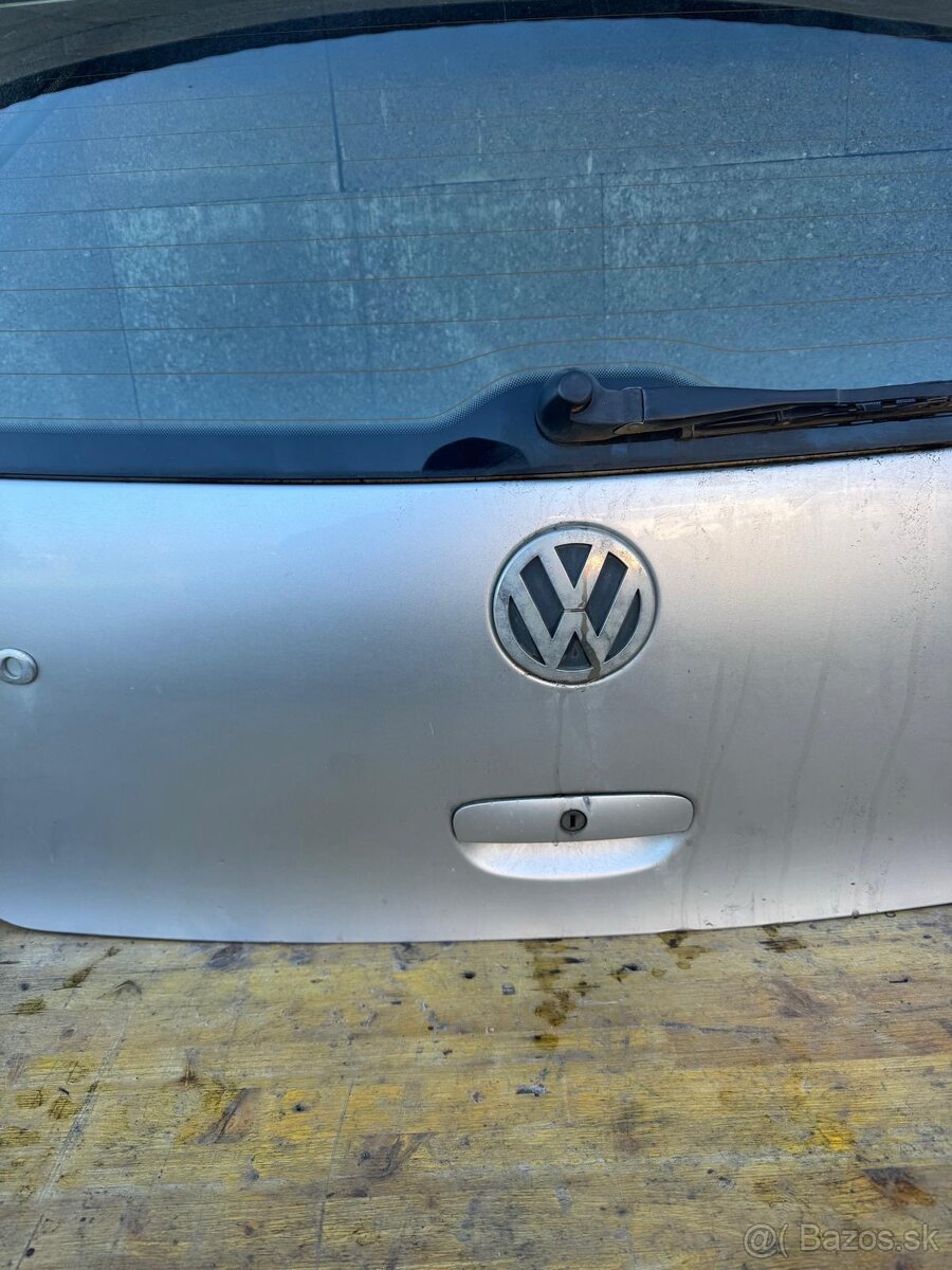 Piate dvere na VW Polo 9N hatchback - 4