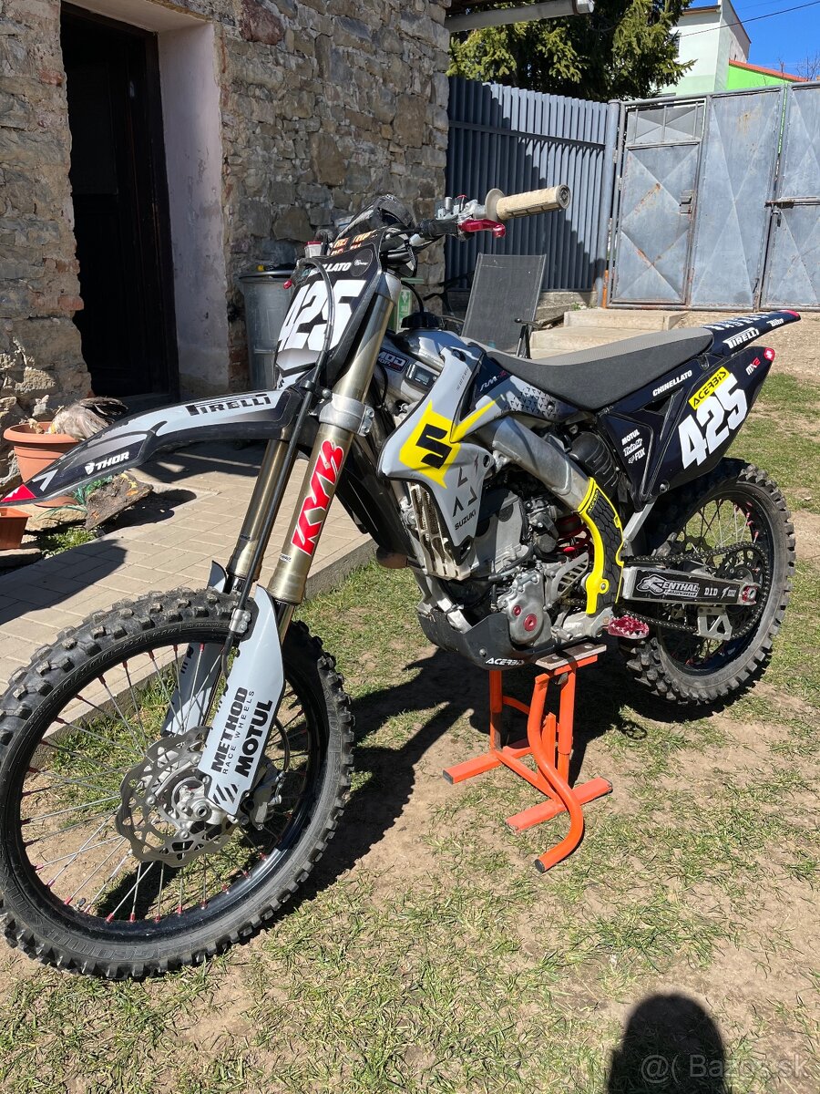 Suzuki RMZ 250 - 4