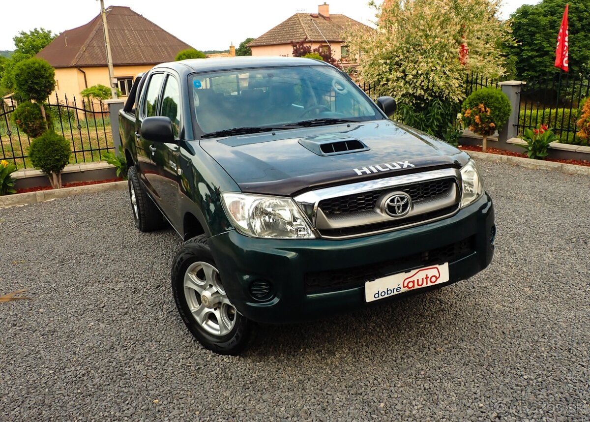 TOYOTA HILUX 2.5 D-4D Country 2011 106kW 180tis km, STK