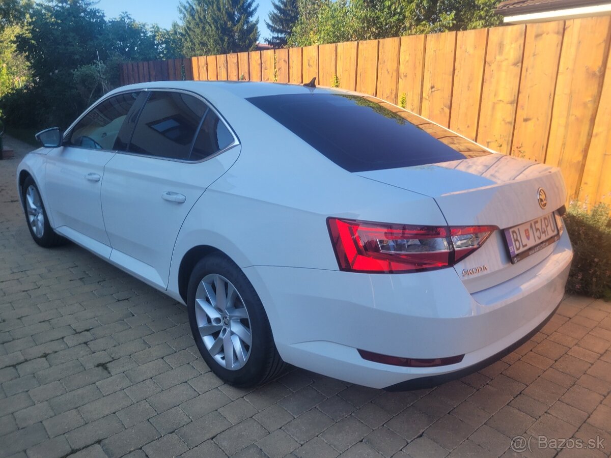 Predám Škoda Superb 2,0 TDI, 9/2017, DSG automat - 4