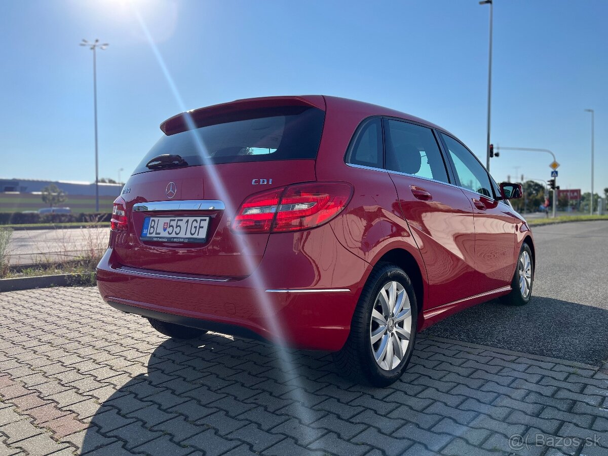 Mercedes-Benz B 180 CDI 80kW 2013 - 4