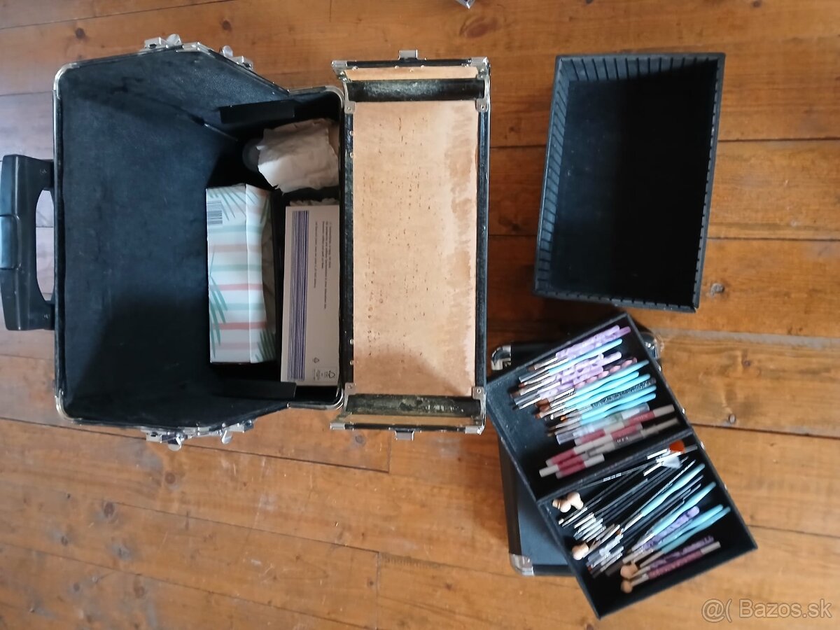 Prítroje a materiál pre pedikúru a manikúru - 4