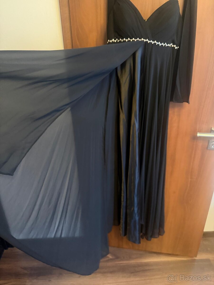 Spoločenské šaty čiernej farby - 4