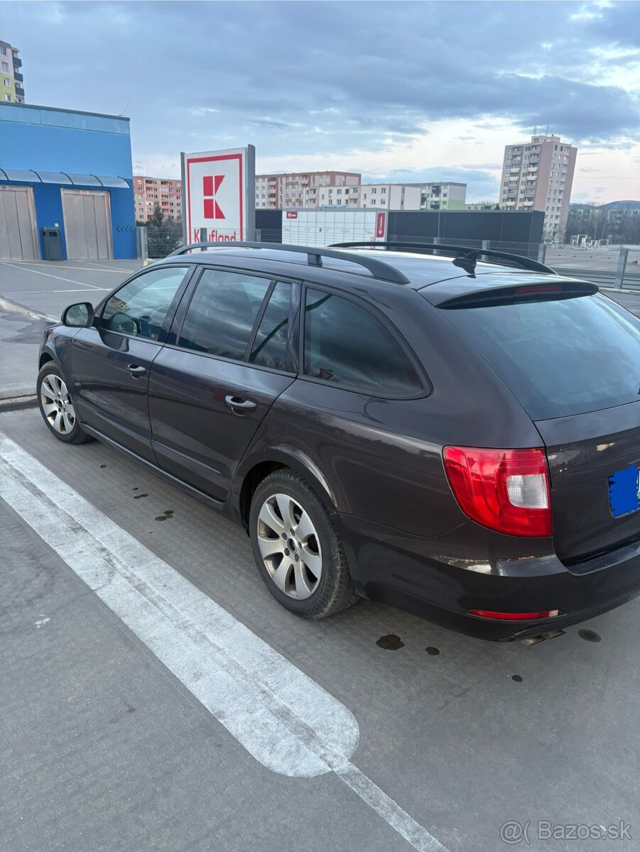 Škoda Superb - 4