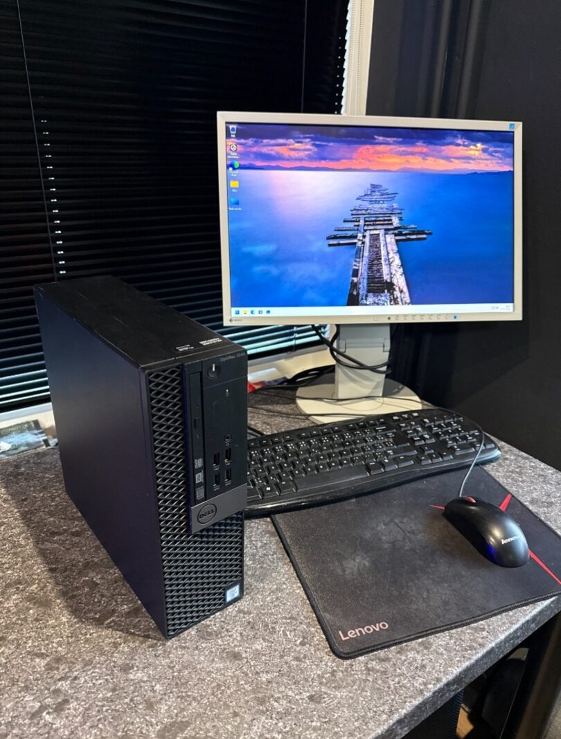 Počítač DELL.Intel i3-6100 2x3,70GHz.8gb ram.256gb SSD - 4