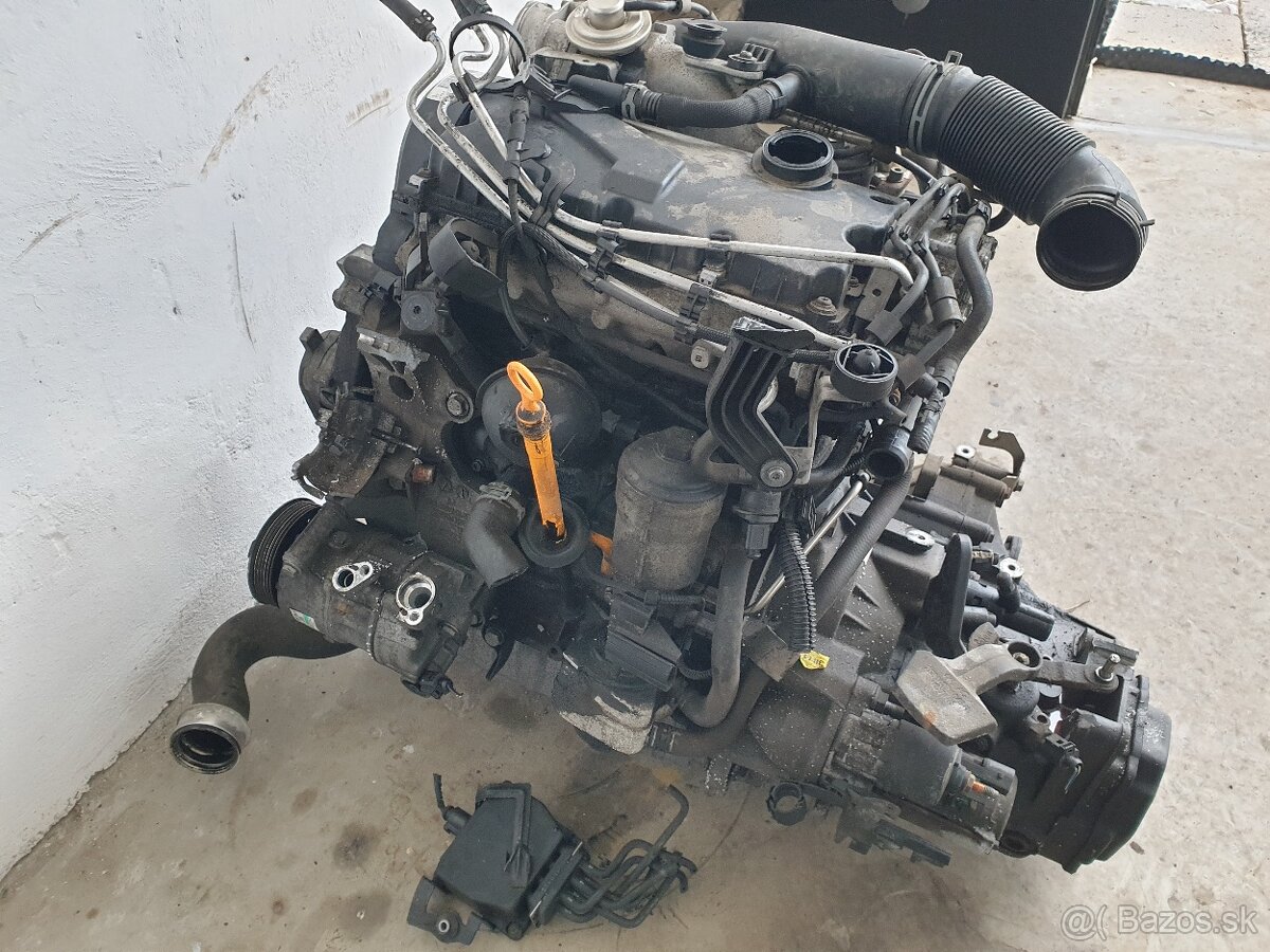 škoda octavia 2 agregát 1,9 TDI 77 KW,kod:BXE - 4