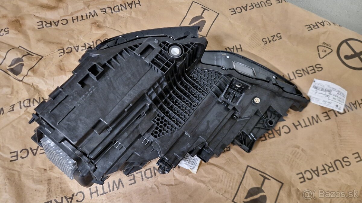 PREDNY PRAVY SVETLOMET AUDI Q8 lift - 4