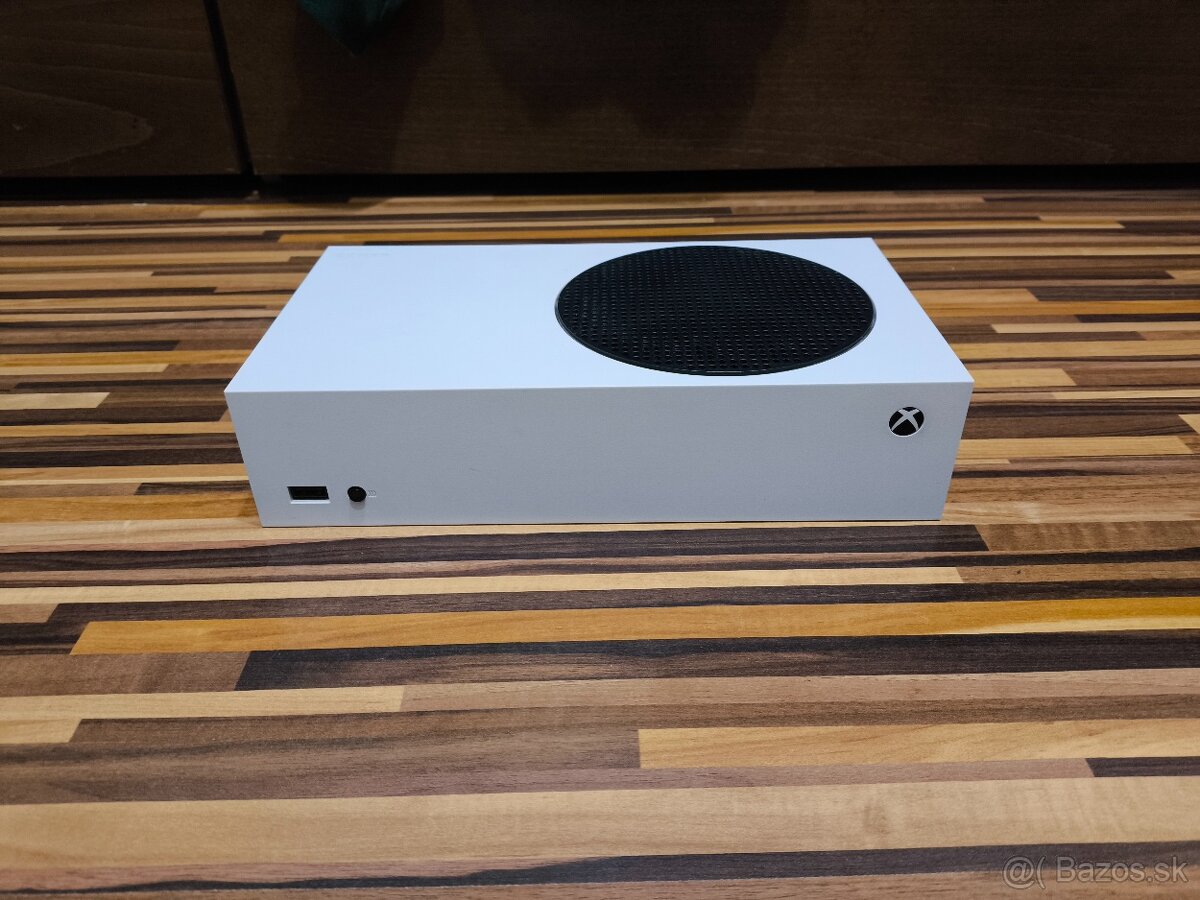 Xbox Series S 512GB + príslušenstvo - 4