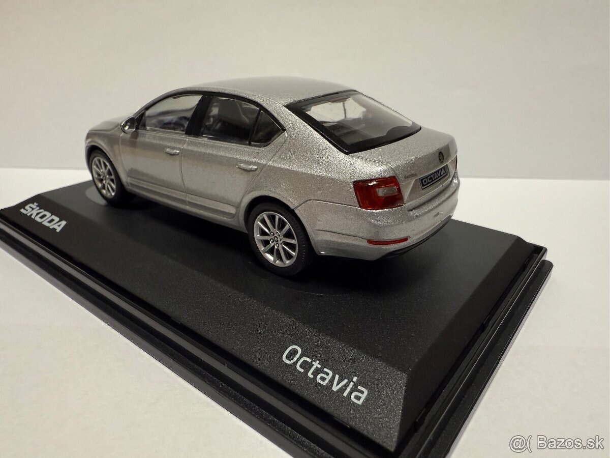 Škoda Octavia 3 1:43 - 4