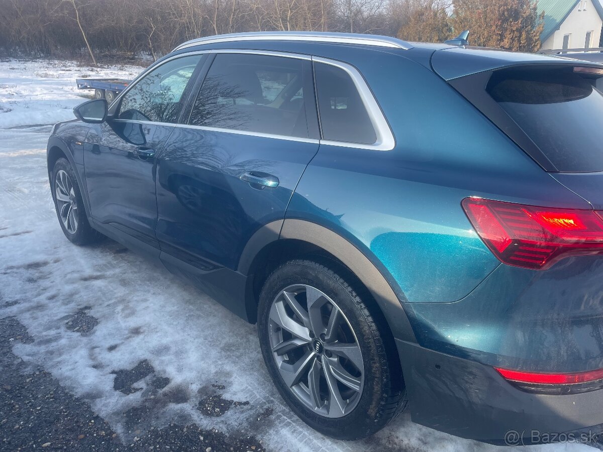 Audi e tron 50 - 4