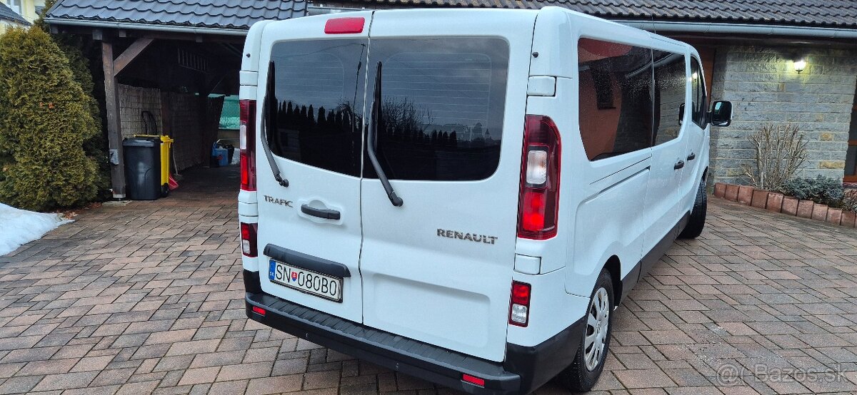 Renault Trafic 2.0 - 4