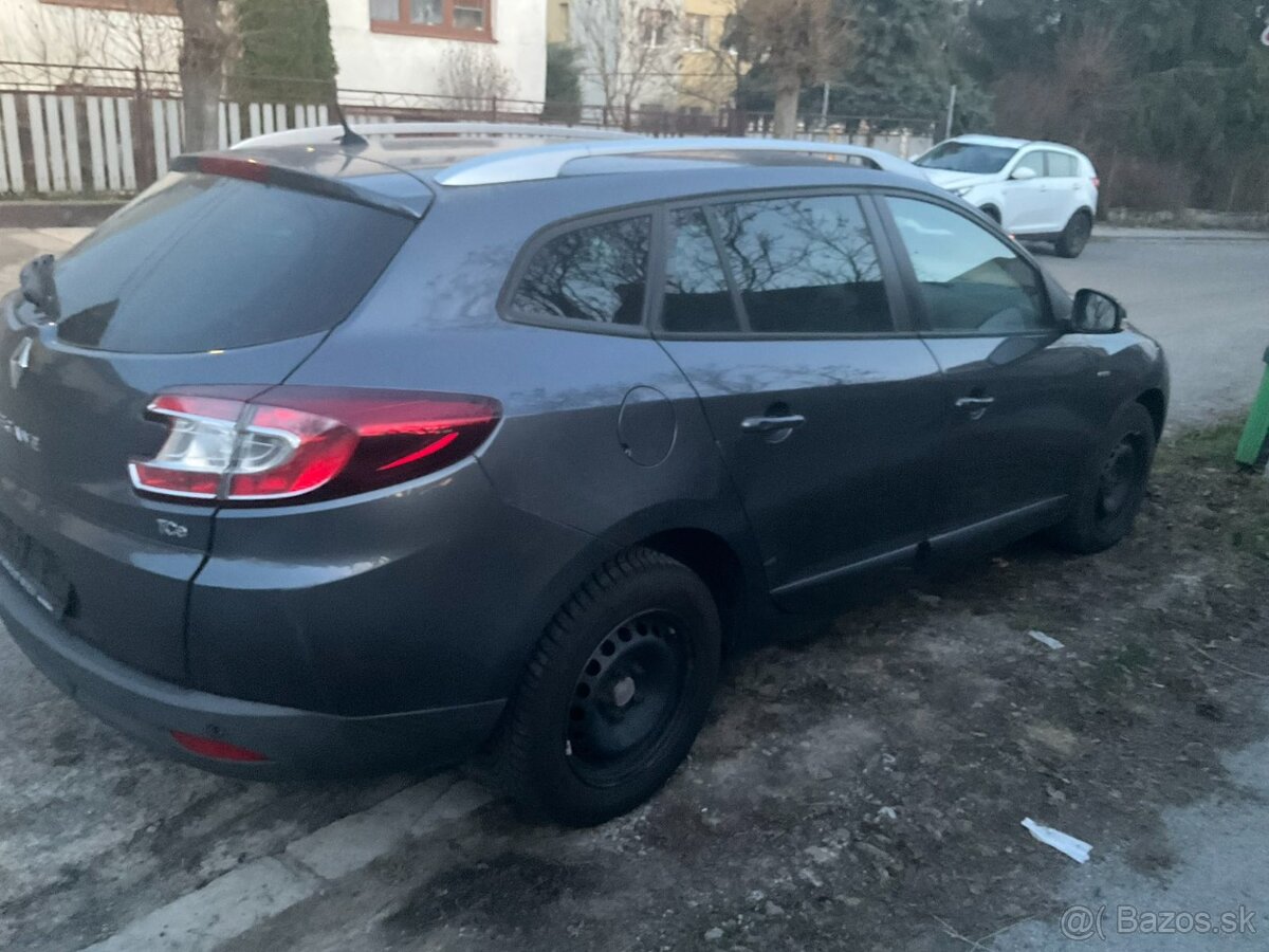 Renault megane 2016 - 4