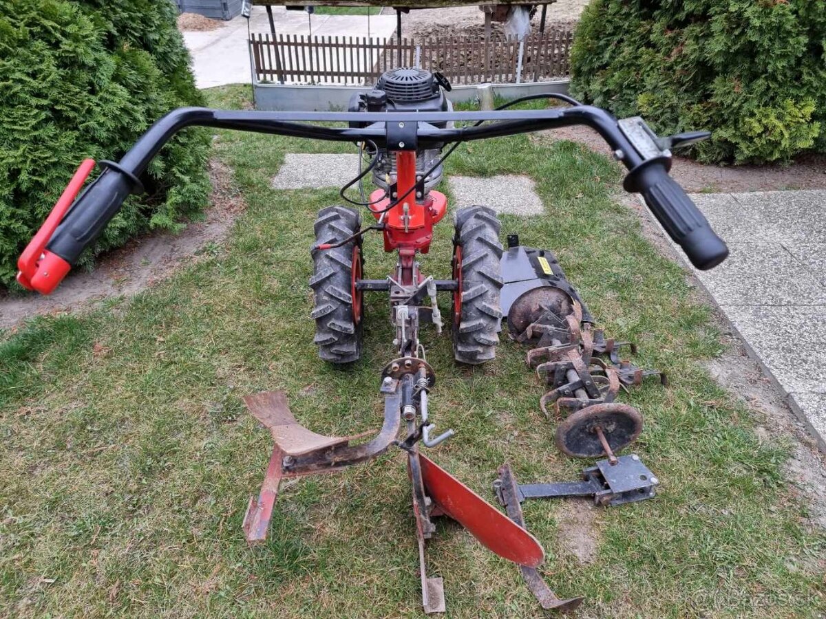 Predám malotraktor Vari s motorom Honda. - 4
