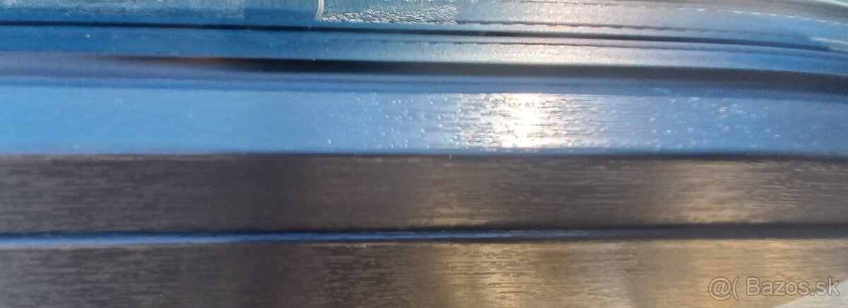 Predám okno 100x100 antracit/antracit trojsklo - 4