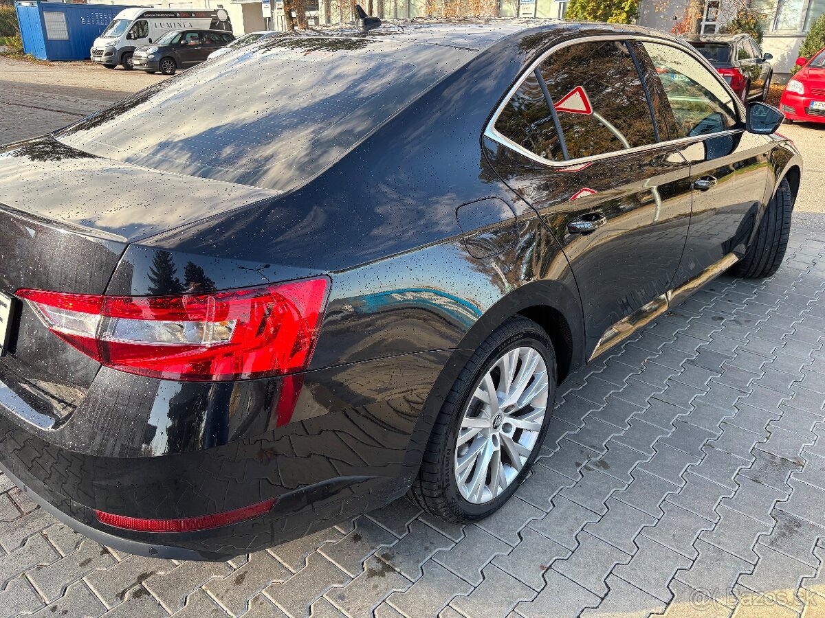 Superb 2022_ DSG 2.0 TDI - 4