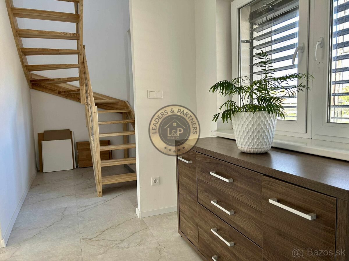 PREDAJ rodinný dom Bezenye - 4