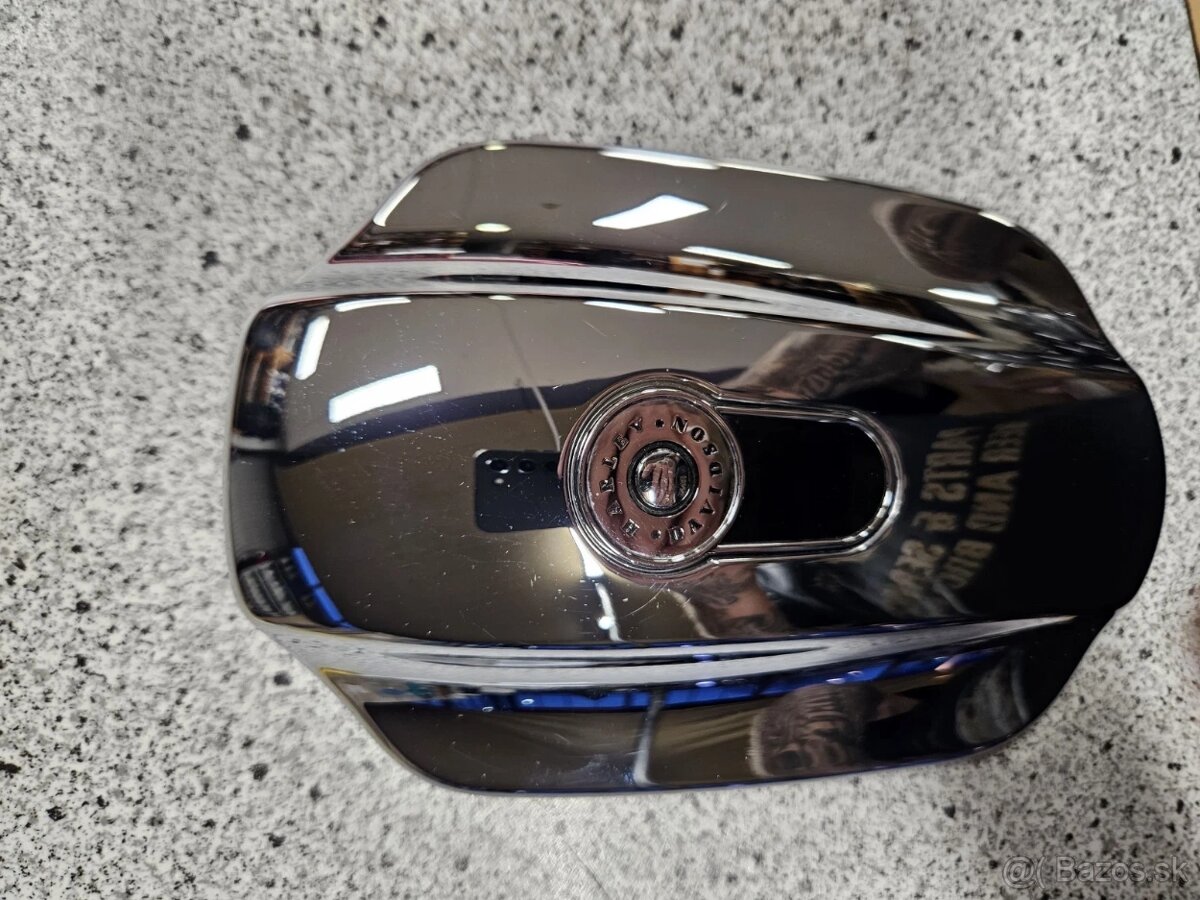 HARLEY DAVIDSON® BREAKOUT FXSB - 4