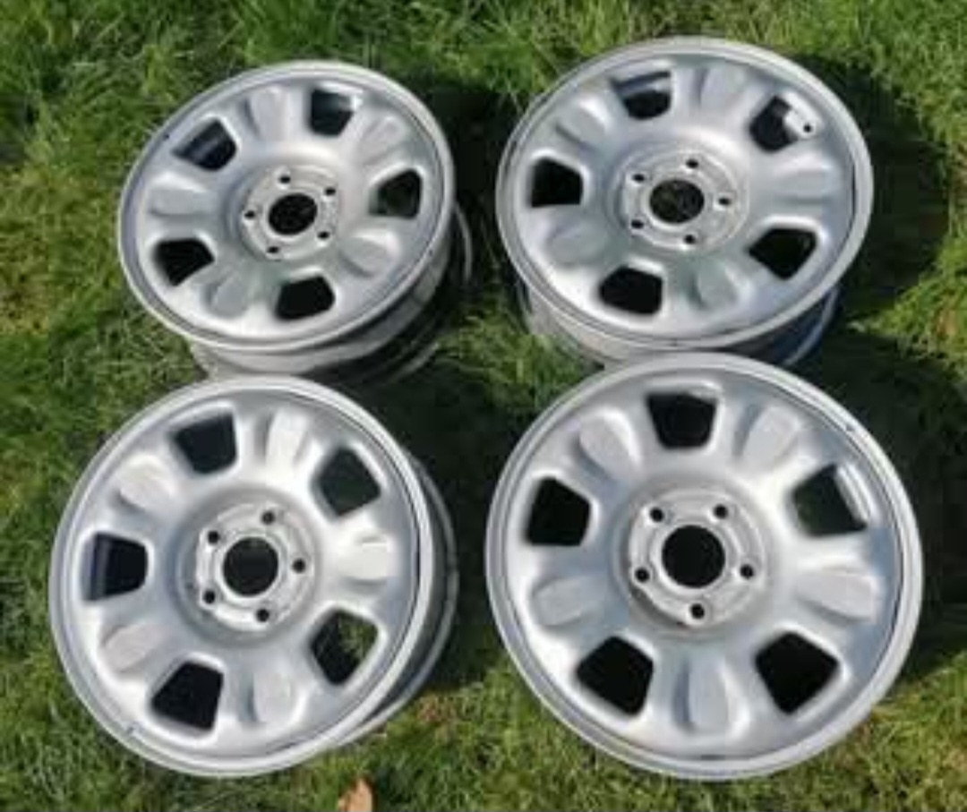 DUSTER 35eur plechový disk ORIGINÁL Renault Veľkosť disku 16 - 4