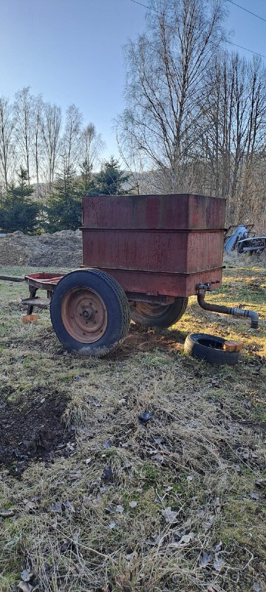 Predám nádrž za traktor - 4