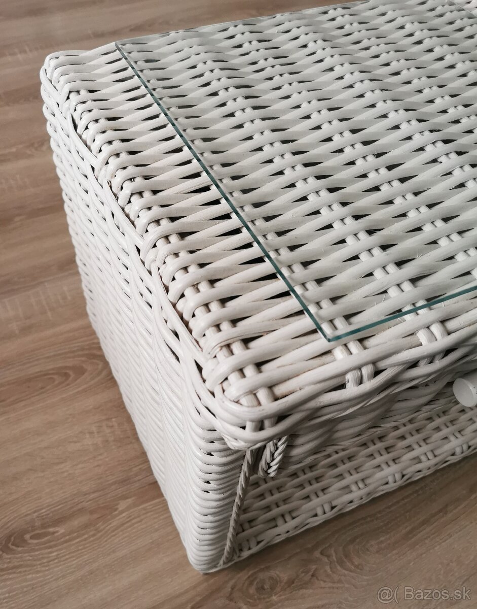 Nočný stolík biely ratan - 4