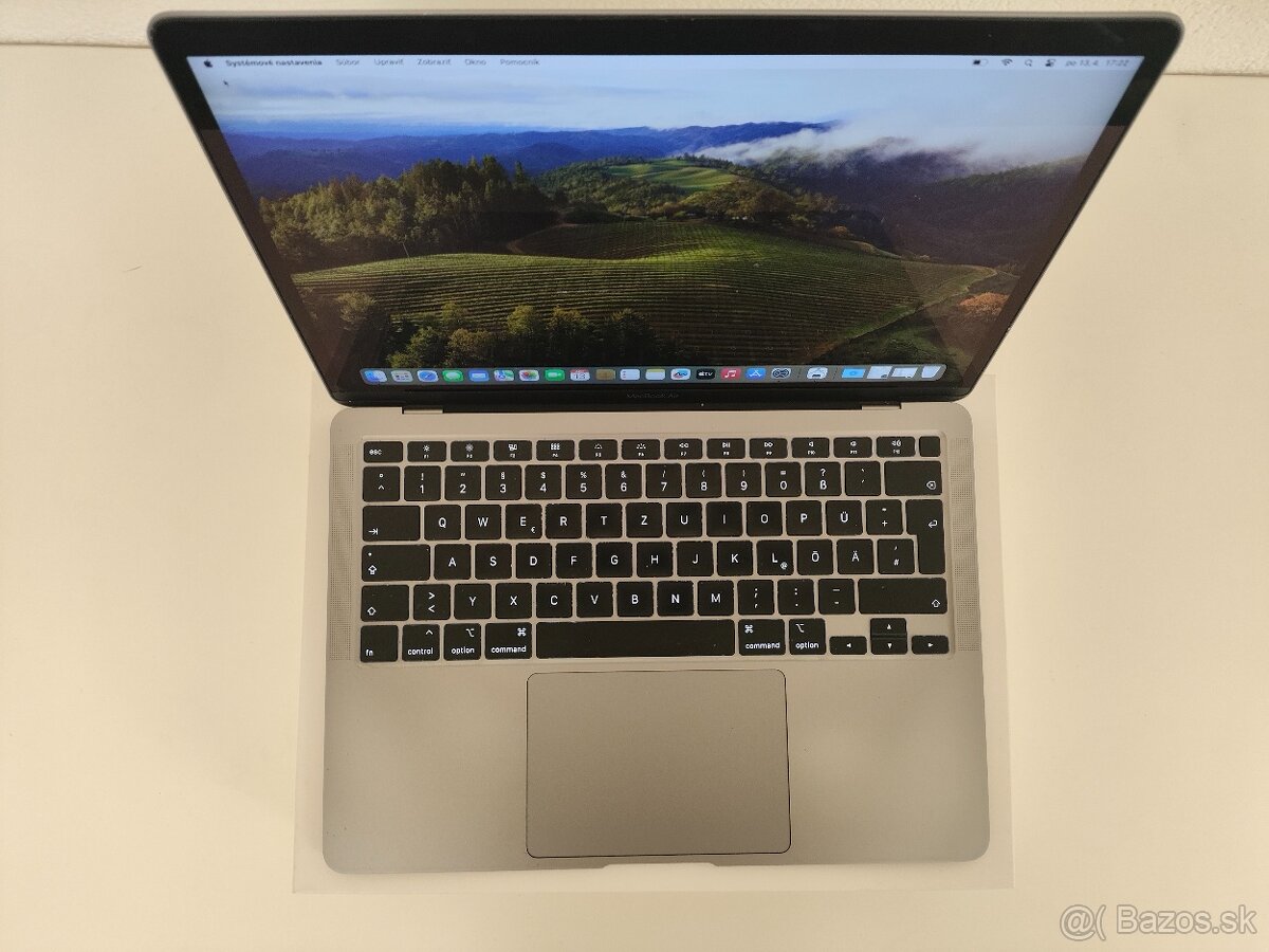 MacBook Air 2020 | i7 • 8GB • 256GB SSD - 4