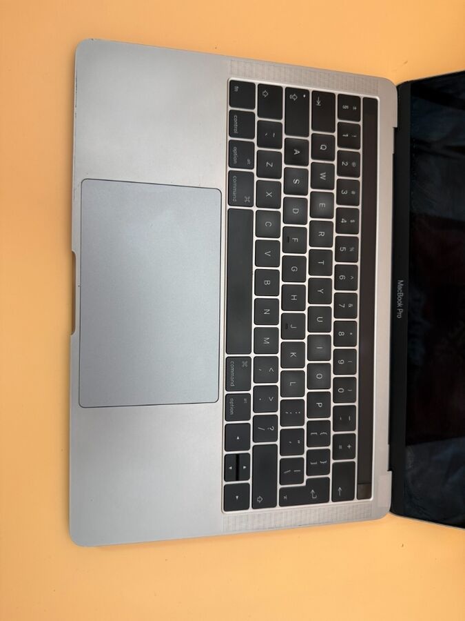 MacBook Pro 13 2016 i7/16GB/512GB Touch Bar Monterey - 4