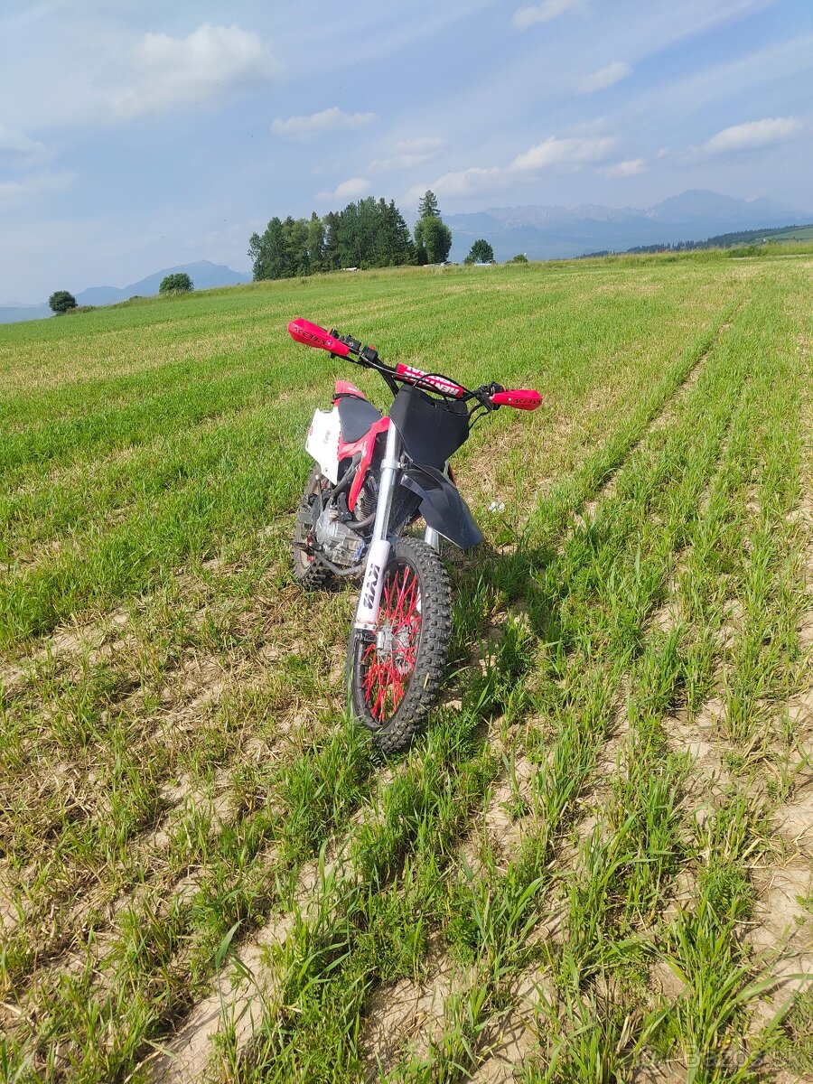 Enduro 250