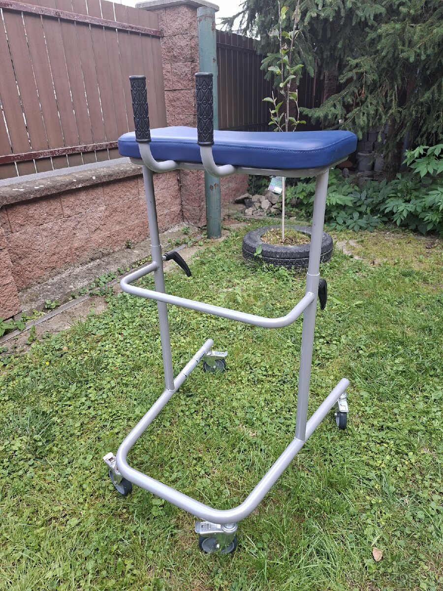 Pojazdné chodítko štvorkolesové - 4