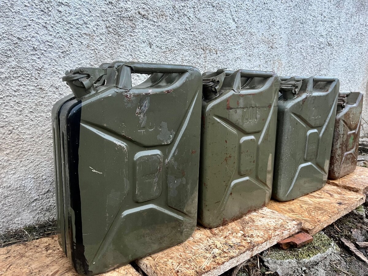 Vojenský plechový kanister (bandaska) - 1ks - 4