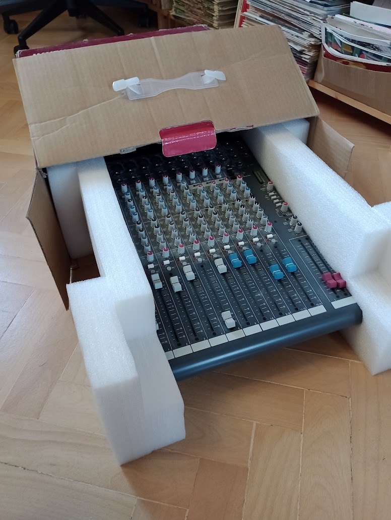 Allen & Heath ZED-14 (Analógový mixpult) - 4