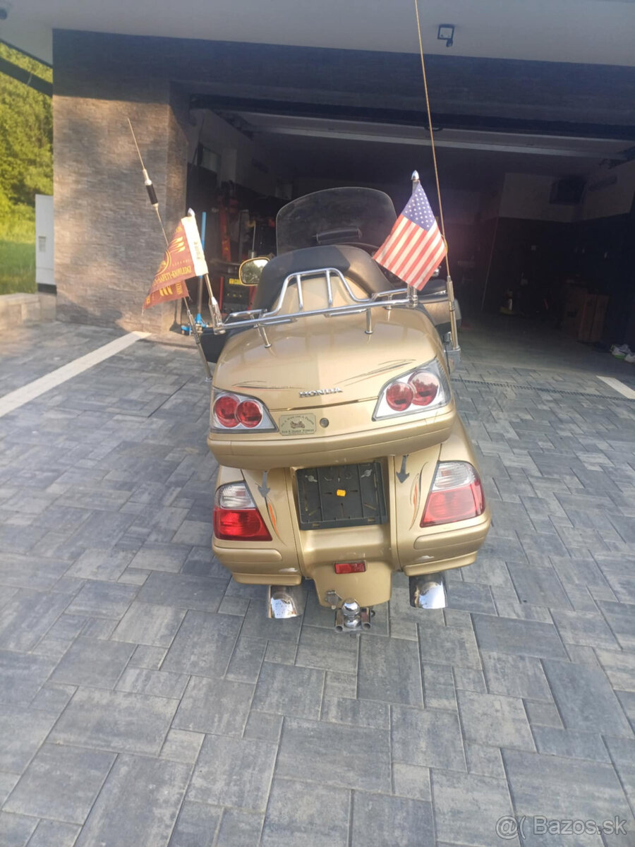 Predam Hondu GL1800 - 4