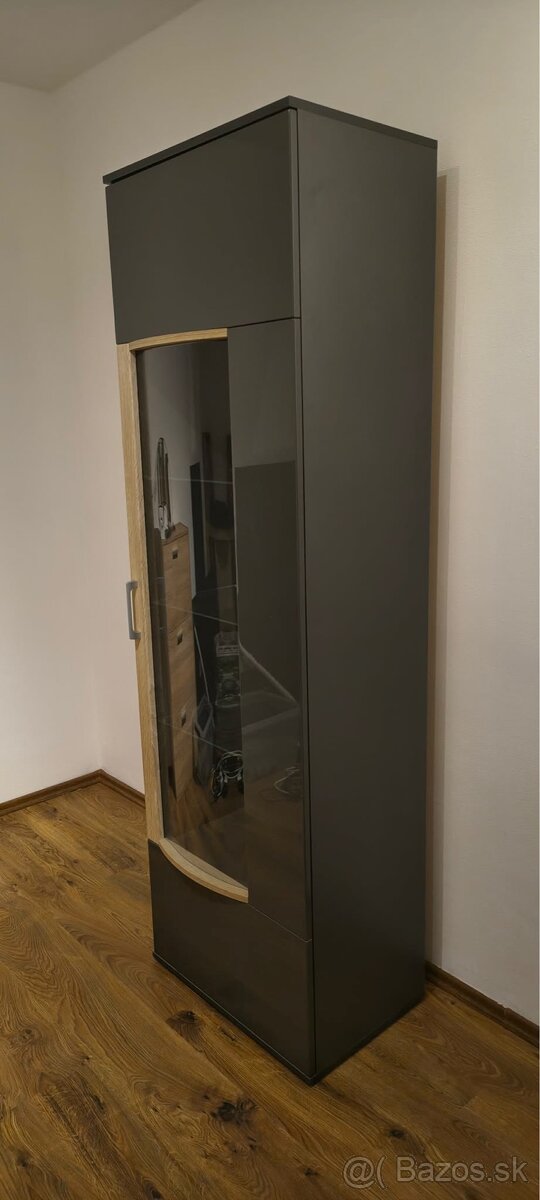 Obývačkova stena - 4