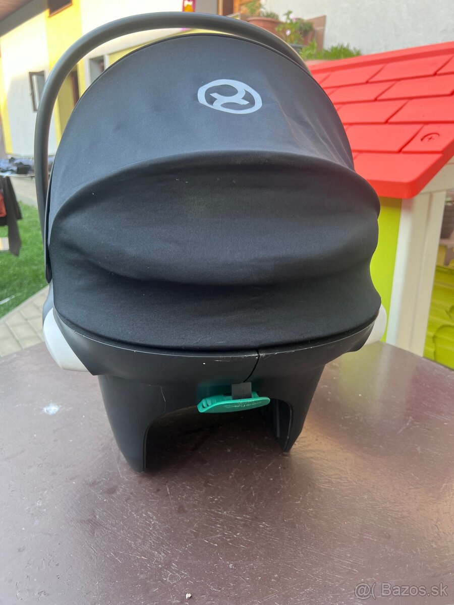 CYBEX Aton B2 Volcano Black Silver - 4