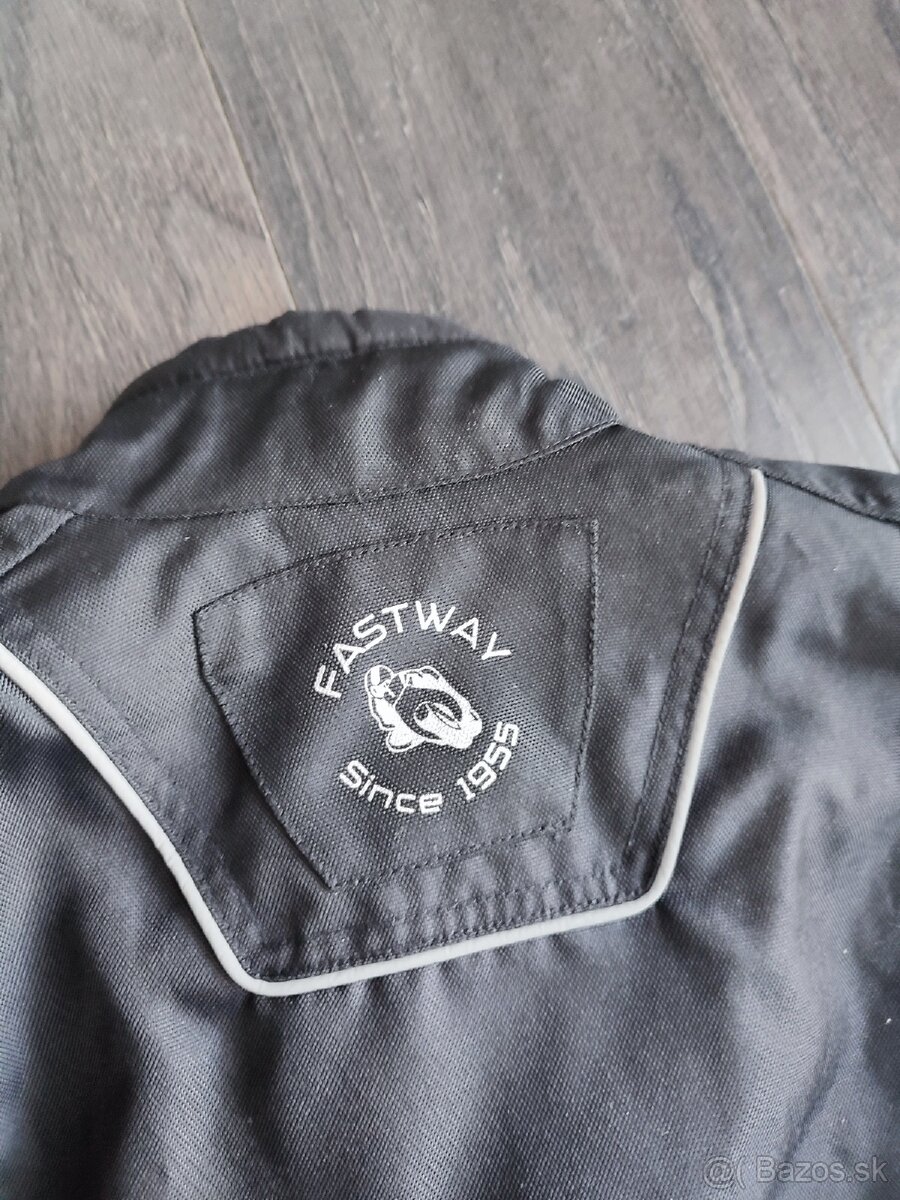 Dámska bunda veľ.40 ako nová - 4