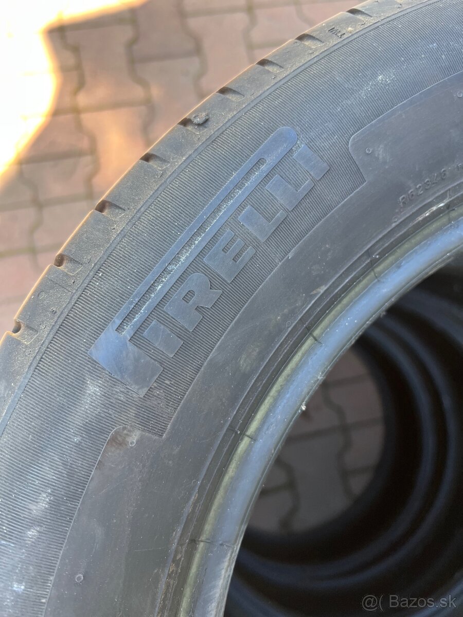 Pirelli 225/55 r17 letné - 4